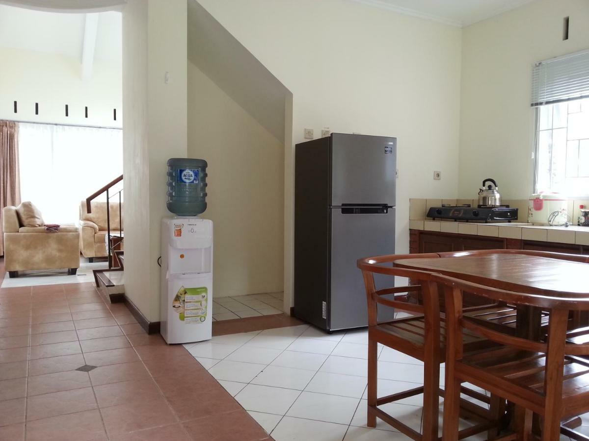 Villa 5Cemara Lembang Extérieur photo