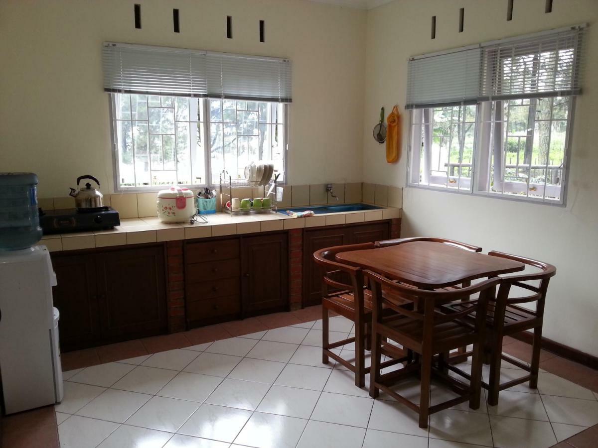 Villa 5Cemara Lembang Extérieur photo